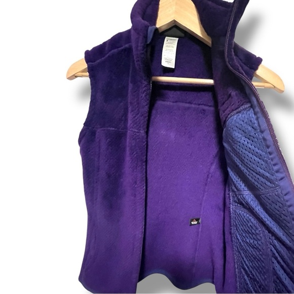 Patagonia Purple Fleece Vest - Picture 6 of 9